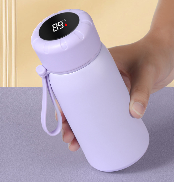 Smart Temperature-Regulating Insulated Cup
