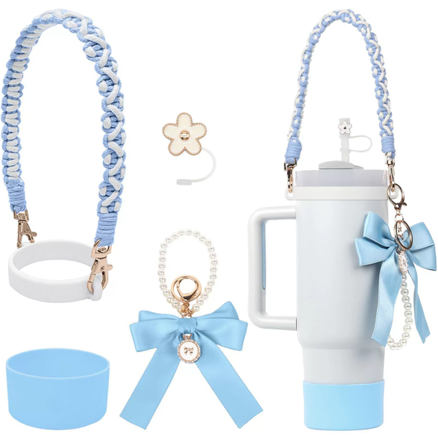 Flower keychain with hand-held bow straw silicone cup